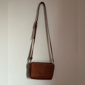 Portland Leather Brown Crossbody Bag with Adjustable Strap and Flap Closure